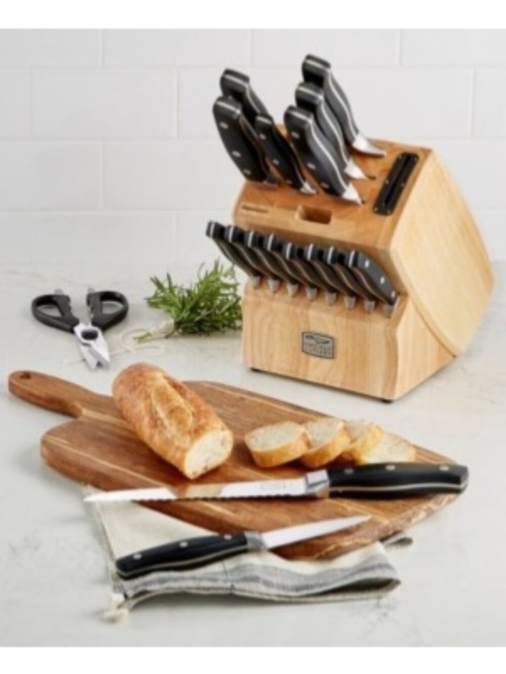 Chicago Cutlery 18pc Insignia2 Knife Block Set with Knife Sharpener New in Box - Picture 5 of 6
